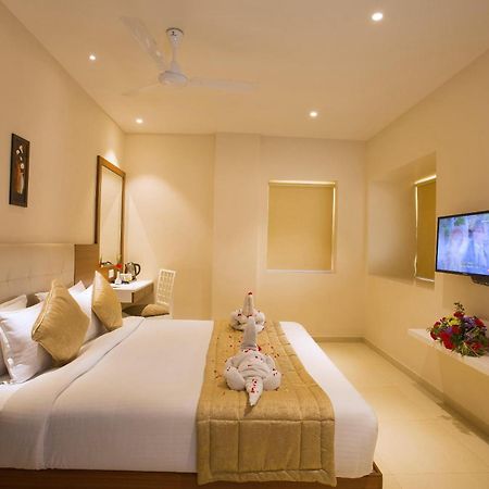 ניו דלהי Hotel Ramida Plaza At Delhi Airport מראה חיצוני תמונה